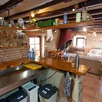 Angrill Habitacions *