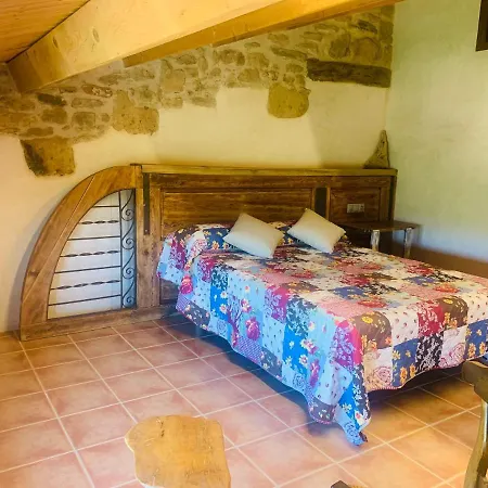 Деревянный коттедж Angrill Habitacions Lladurs