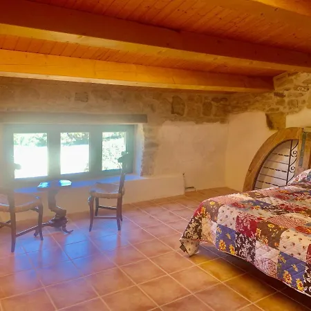 Angrill Habitacions * Lladurs